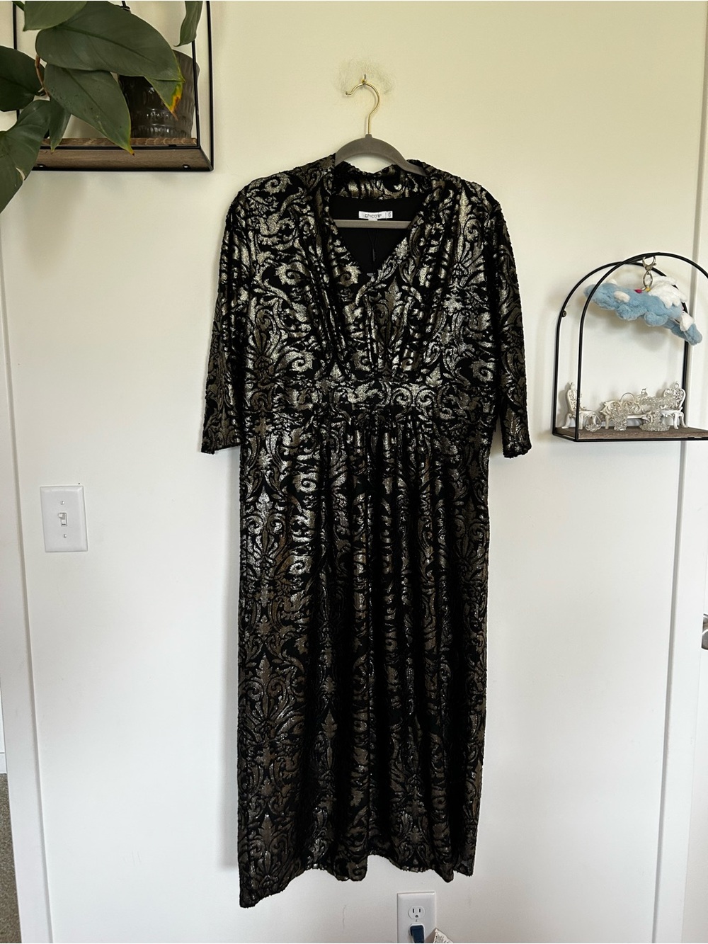 NWT Chicos Black & Gold Classic Pleat Metallic V Neck Half Sleeve Maxi Dress‎ LP